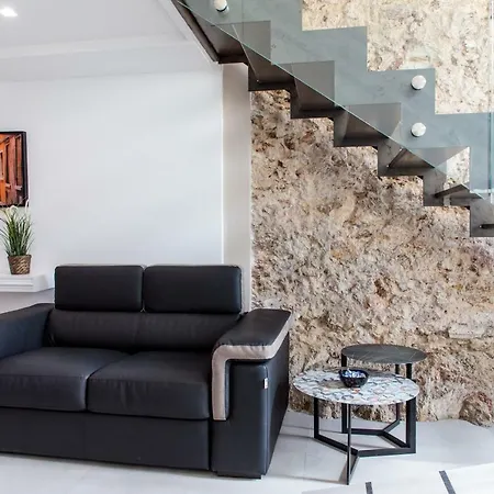 Sunflower Apartment Cannes